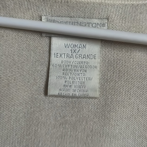 Leopard looking sweater shortly used - Picture 2 of 3